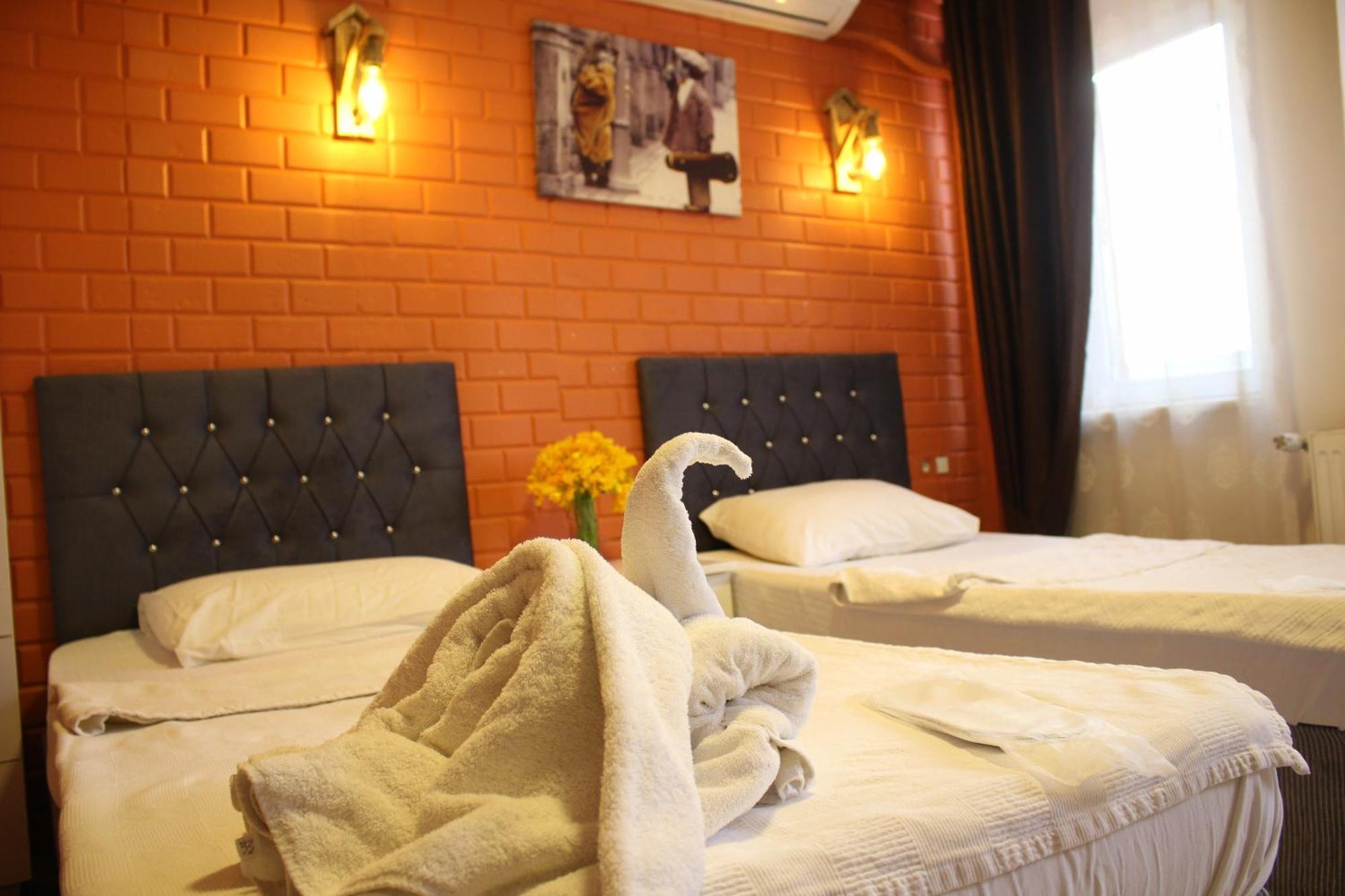 Taksim Bricktown Suite Istanbul Exterior photo