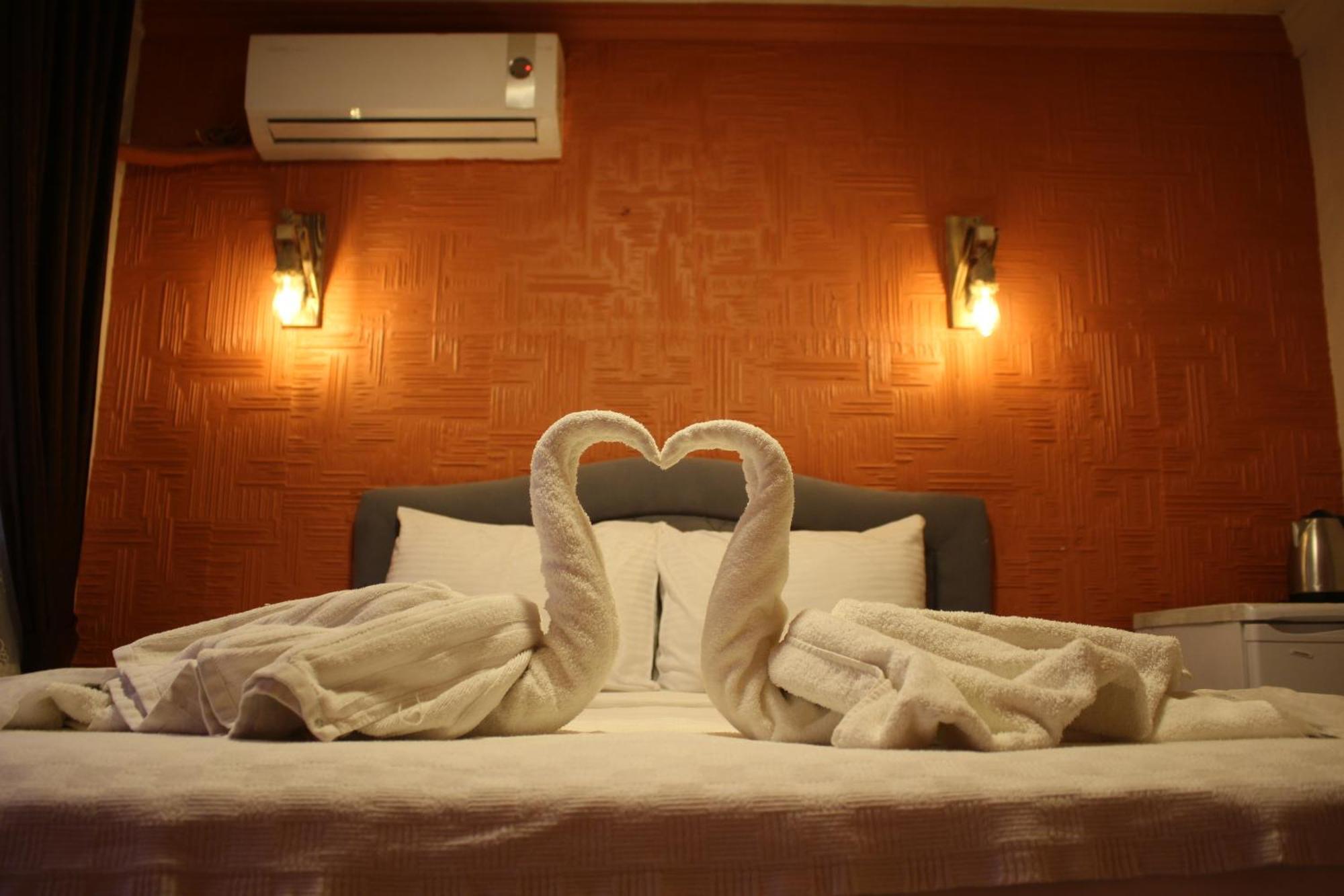 Taksim Bricktown Suite Istanbul Exterior photo